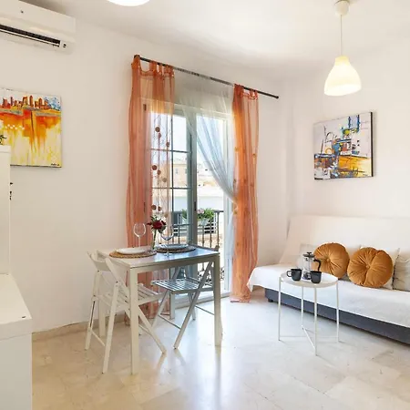Acogedor Y Centrico Apartamento Malaga Exterior photo