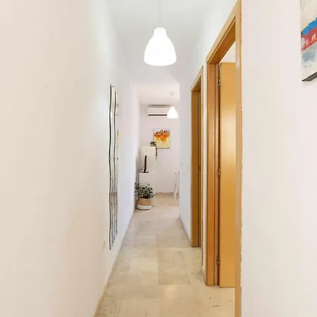 Acogedor Y Centrico Apartamento Malaga Exterior photo